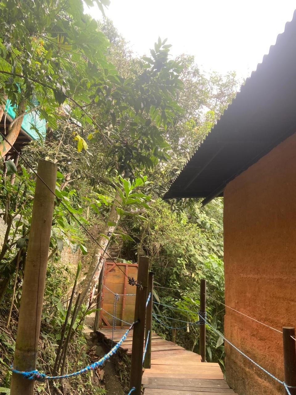 Colibri Hostal Минка Стая снимка