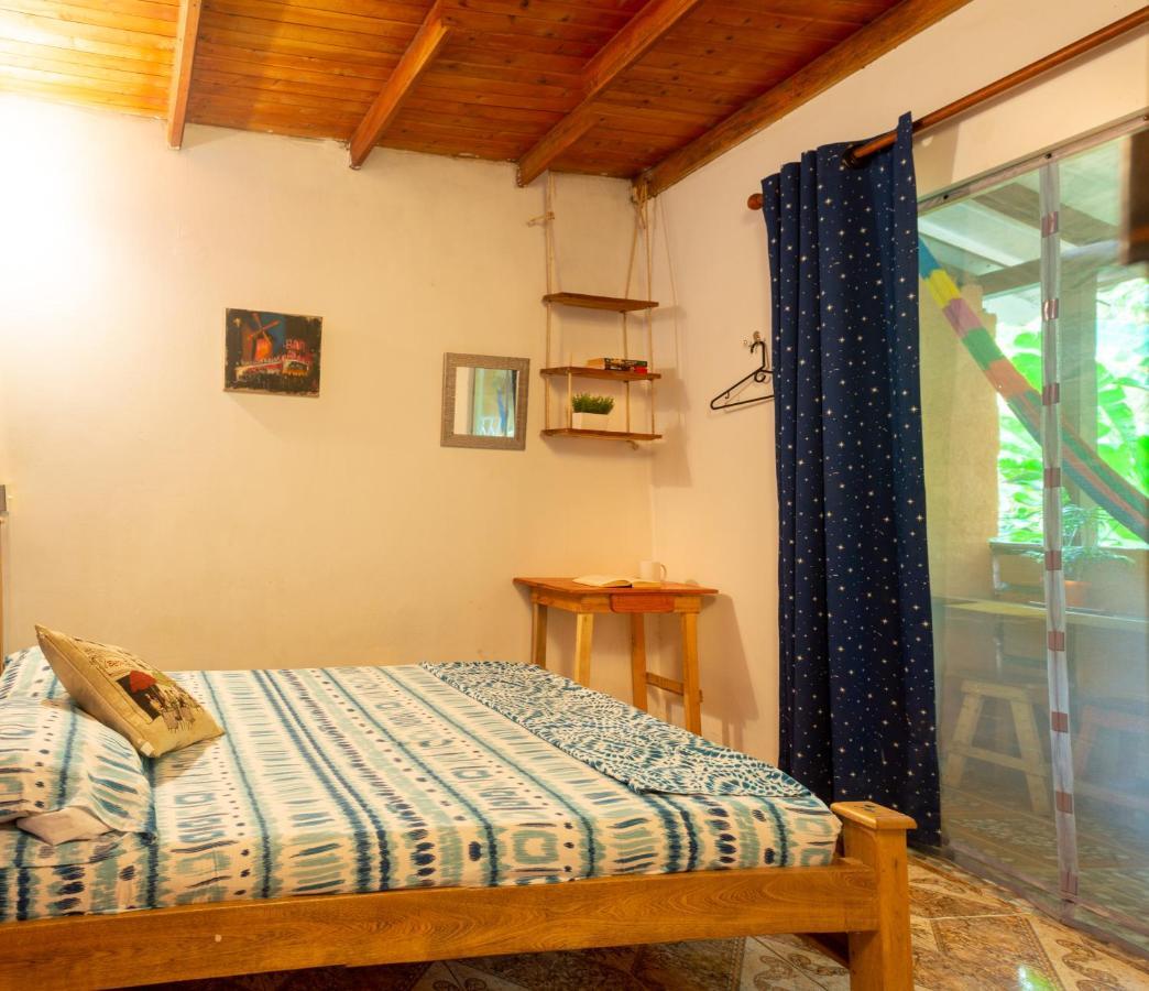 Colibri Hostal Минка Екстериор снимка